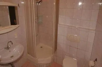 Boardinghouse Mitterweg 5 & 13 Инсбрук