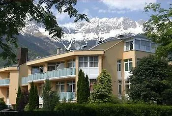 Отель Boardinghouse Mitterweg 5 & 13 3*