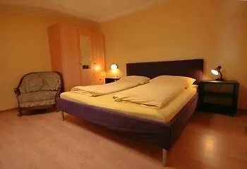 Boardinghouse Mitterweg 5 & 13 Инсбрук