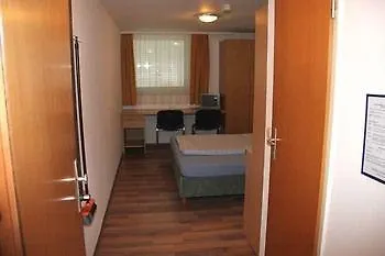 Boardinghouse Mitterweg 5 & 13 Инсбрук