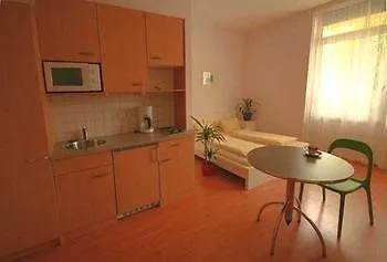 Boardinghouse Mitterweg 5 & 13 Инсбрук