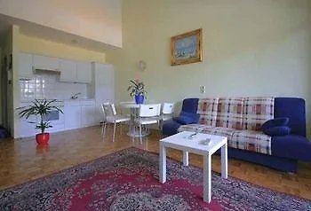 Отель Boardinghouse Mitterweg 5 & 13 Инсбрук